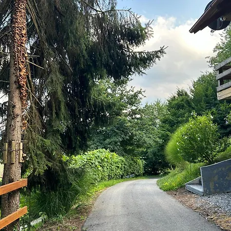 The Beehouse, Nature *